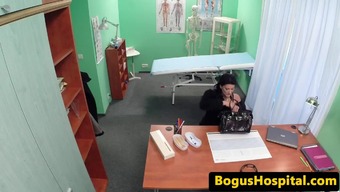 Euro amateur patient doggystyled during exam