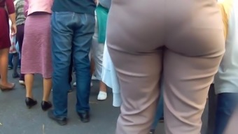 Mature big ass in pants