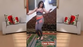 Arabian cuckold wife dance for his friends 