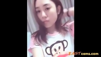 Hot Chinese Teen Likes To Tease
