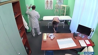 Dirty doctor bangs his hot patient Aruna during her weekly exam