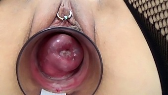Mature cervix-fucking-dildo