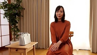 Kazuha Minami in Hello Asian Japanese Titty by