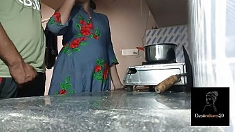 Devar Fuck Hard Pinky Bhabi in Kitchen 