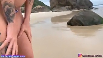 HOT BLONDE HAVING SEX ON THE BEACH WITH HER HUSBAND AND STILL LET THE FAN PARTICIPATE. ( Melissa Lisboa & John Coffee )
