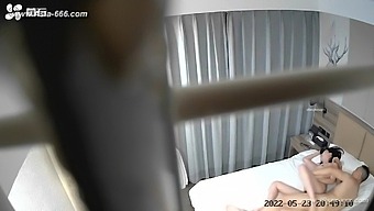 Hackers use the camera to remote monitoring of a lover's home life.570