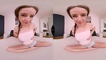 Heavy Orgasm On The Bed - VRSexperts